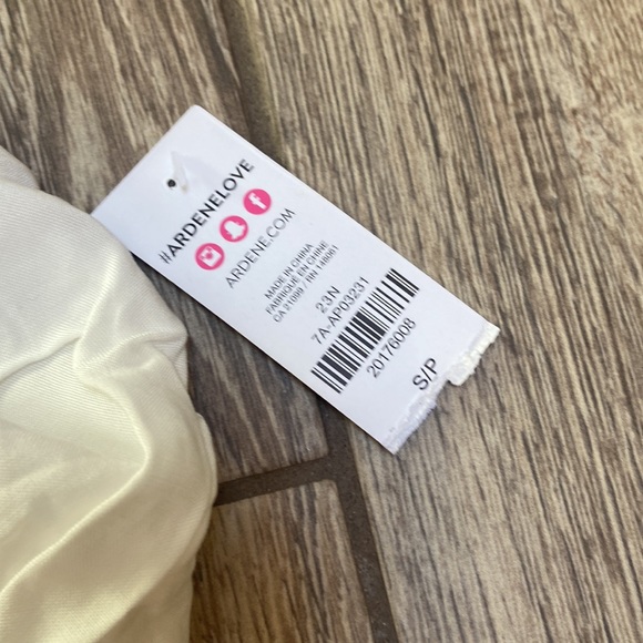 2/$15 Tank Top Blouse - Picture 3 of 5